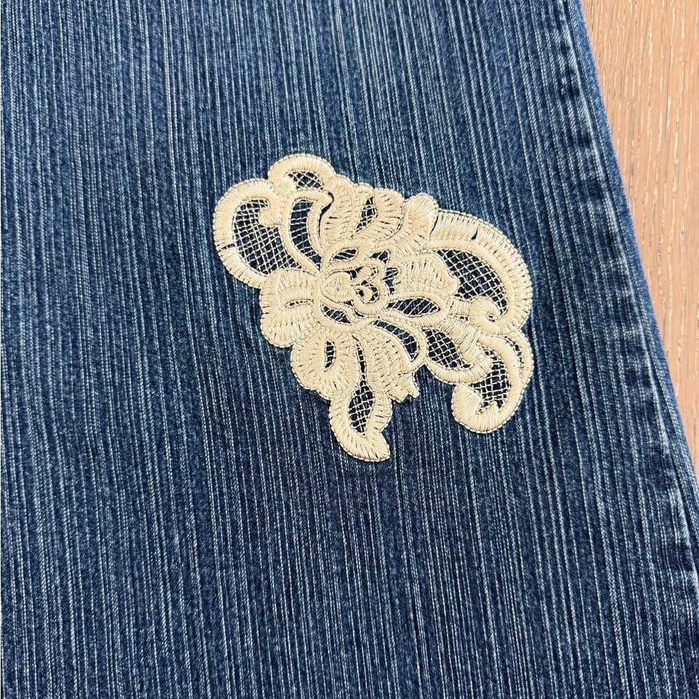 Vintage denim jeans Bill Blass cream lace detail. Size 12P - Picture 3 of 10